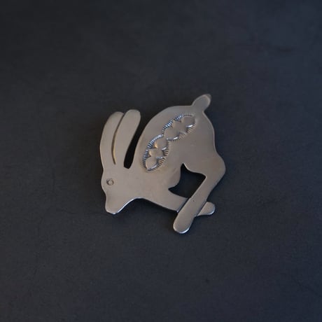 navajo / "MelvinFrancis" / rabbit brooch (and pendant top)