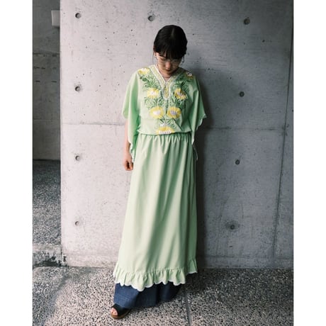 embroidery setup (tops×skirt) “light green”