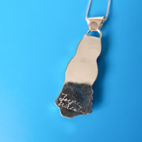 ZUNI / "girl" necklace