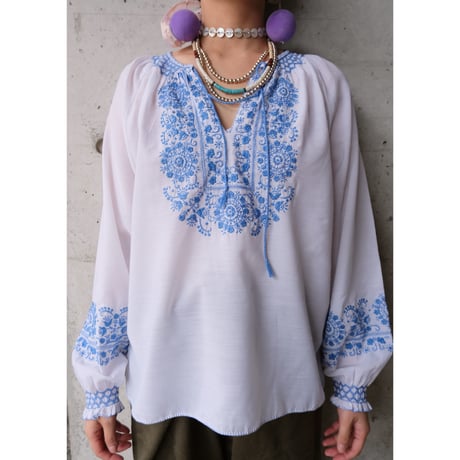 embroidery blouse