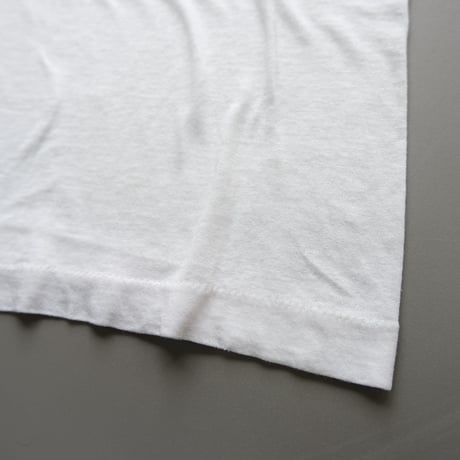 old print tee / white