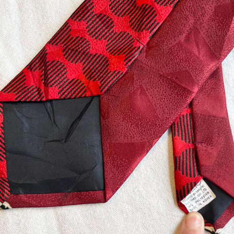 "繕う" collaboration beads embroidery necktie "tubutubu × red"