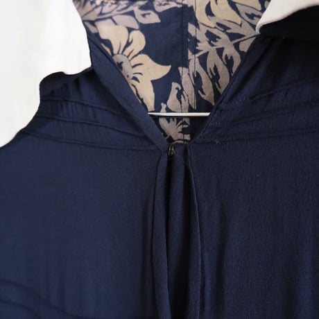 60 / see-through navy dress