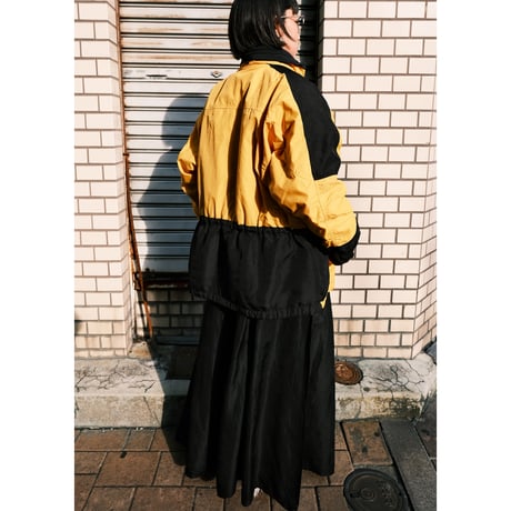 Columbia / nylon jacket
