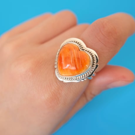 navajo / "heart" ring
