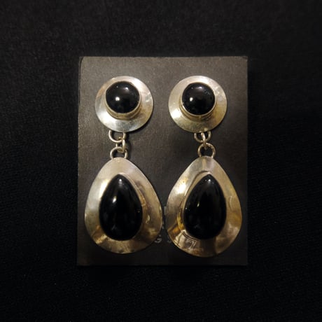 indian jewely / onyx pierce