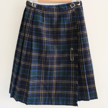 wool check skirt
