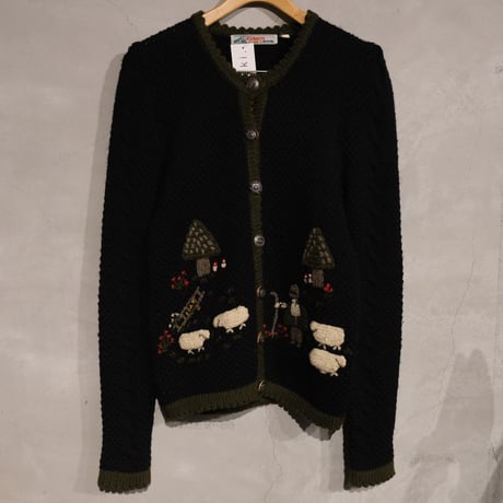 Tyrol cardigan 🐑