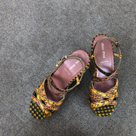 miumiu / python × wool textile  sandals