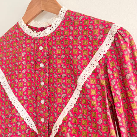 eski. original remke / short length blouse