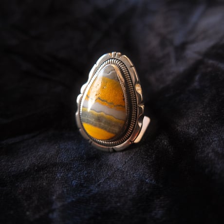 indian jewely / bumblebee jasper