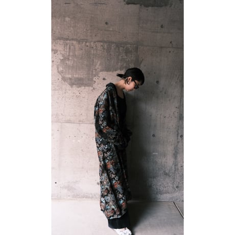 China gown / black