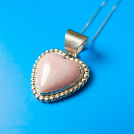 navajo / conch shell heart necklace