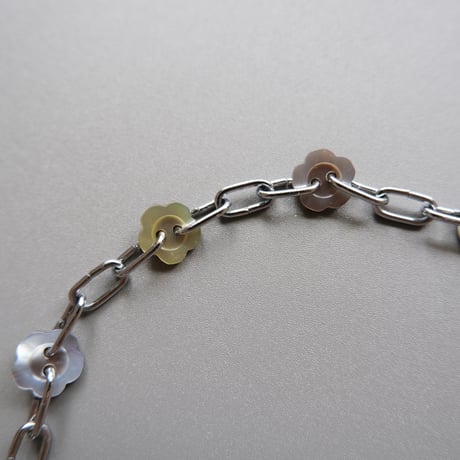 eski. original "shell × chain" necklace