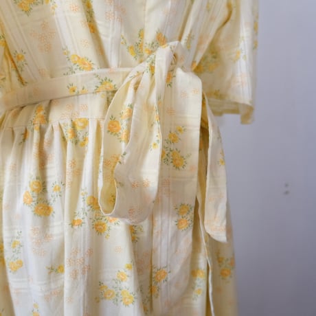 70's vintage / flower dress / yellow