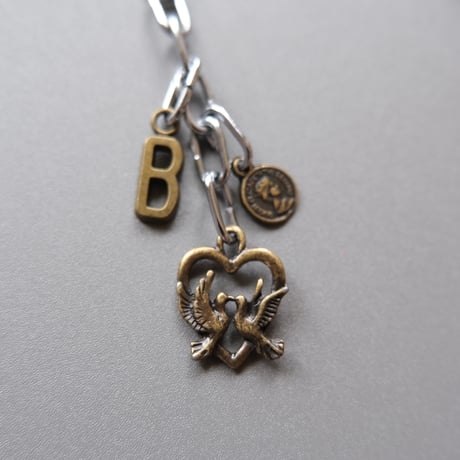 eski. original "shell × chain" necklace