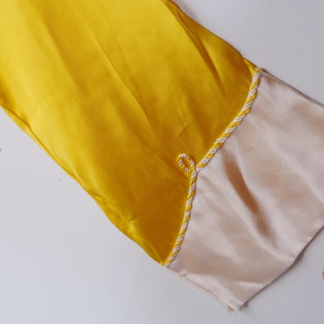 plain china gown / yellow