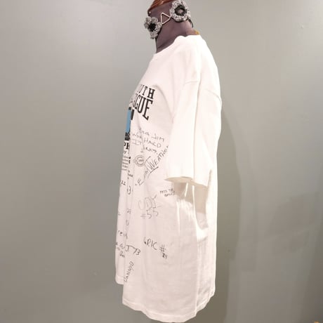 graffiti tee
