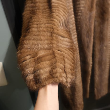 mink fur coat / balloon sleeve