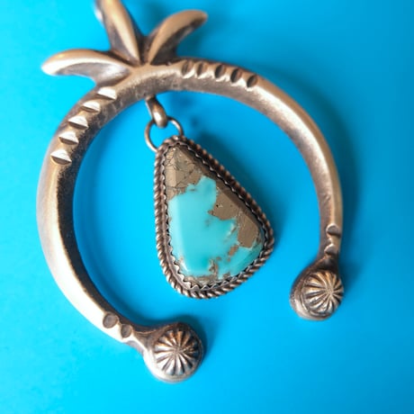 navajo / naja / pendant top