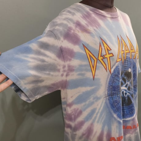 tie-dye print tee