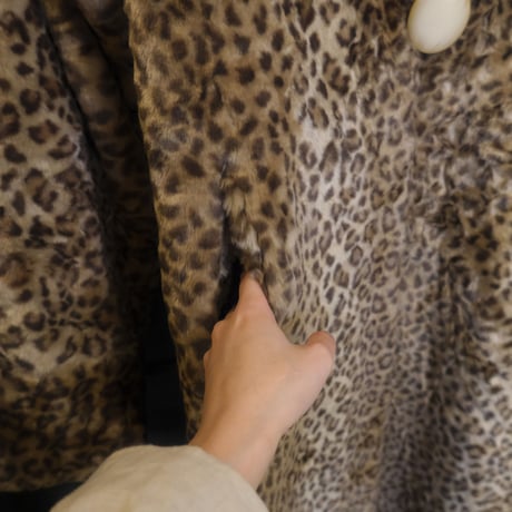 vintage leopard fake fur coat