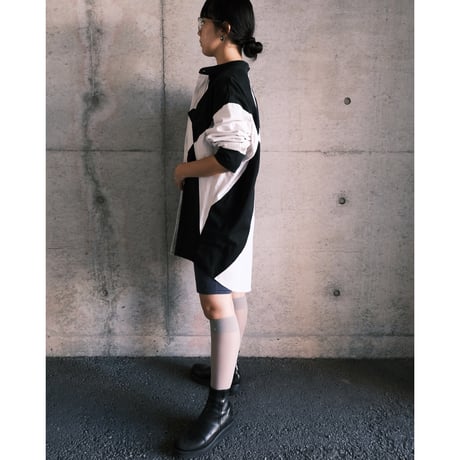 monotone stand collar shirt