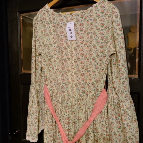 70s vintage bell sleeve dress