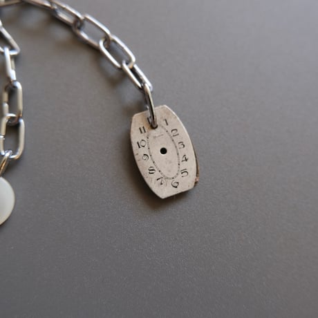 eski. original shell chain necklace "girl mascot"
