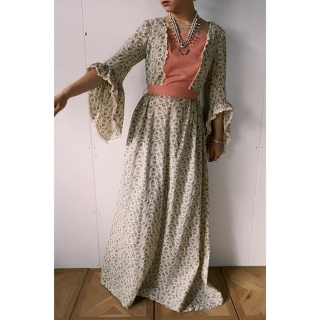 70s vintage bell sleeve dress