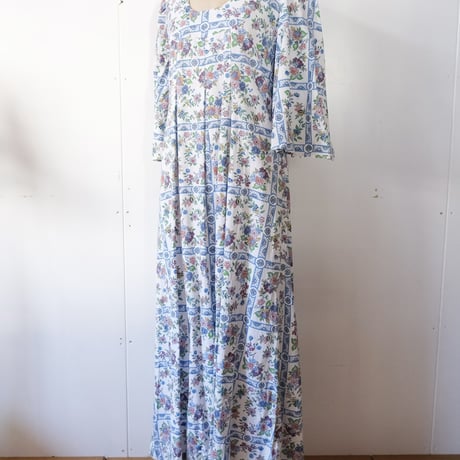 flower print dress
