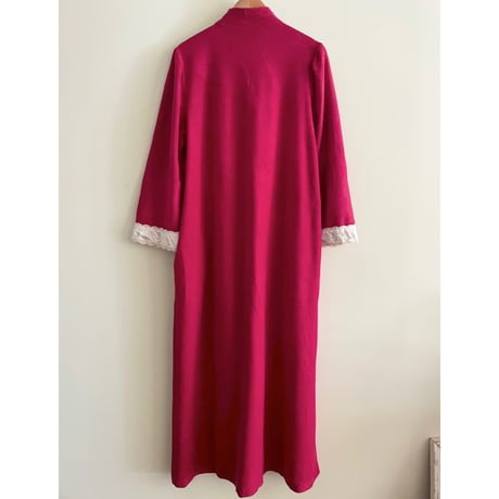 velours dress with lace