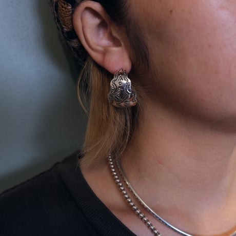 navajo "HRM" / hoop pierce