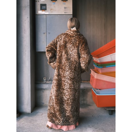 vintage leopard fake fur coat