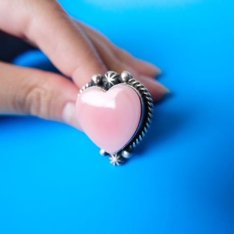 navajo / conch shell heart ring