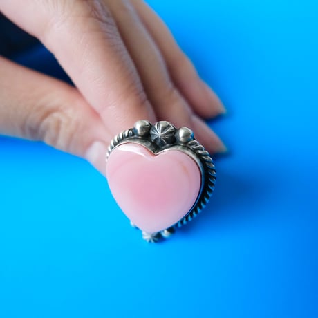 navajo / conch shell heart ring