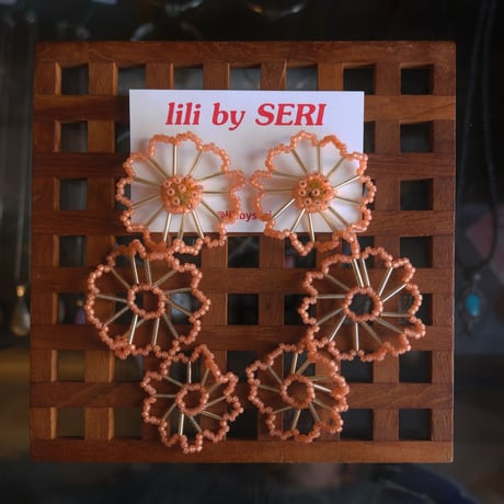 lili by SERI / flower drawing "apricot"