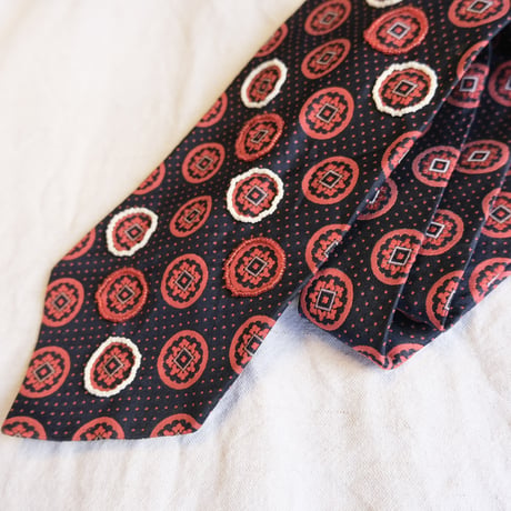 "繕う" collaboration beads embroidery necktie "dot"