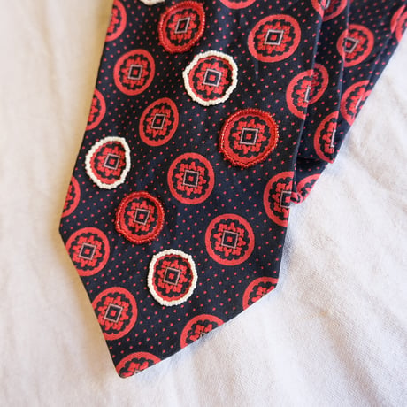 "繕う" collaboration beads embroidery necktie "dot"
