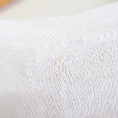 fruits of the loom / white tee