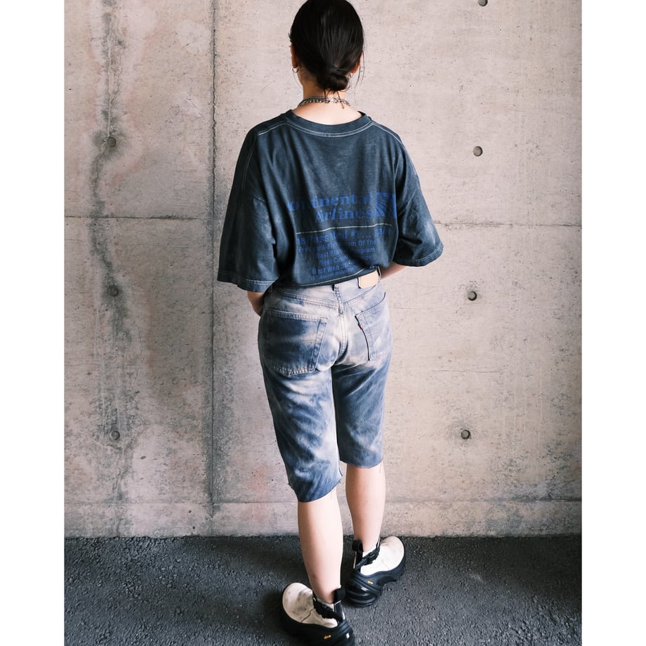 686a2c4977bc6683e4a1f82d
