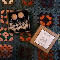 lili by SERI / wood flower mini foop / natural