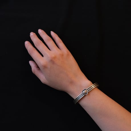 navajo / "♡" bangle / HRM