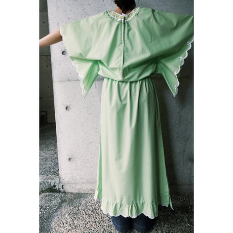 embroidery setup (tops×skirt) “light green”