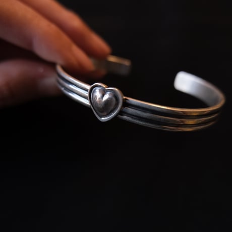 navajo / "♡" bangle / HRM