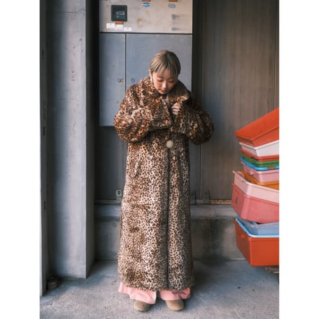 vintage leopard fake fur coat