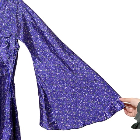 bell sleeve dress