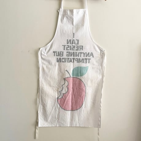 apron "apple"