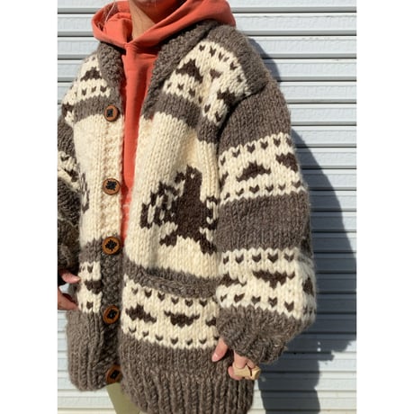 Cowichan sweater / made in Canada