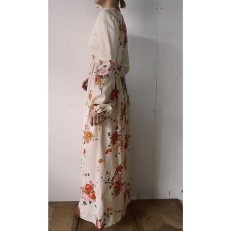 70s oriental mood floral dress